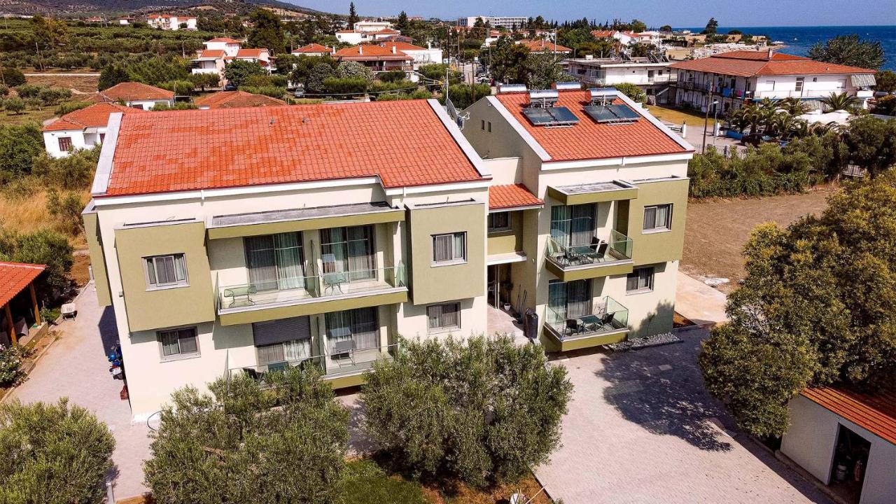 Estelle Family Luxury Apartments & Suites ゲラキニ エクステリア 写真