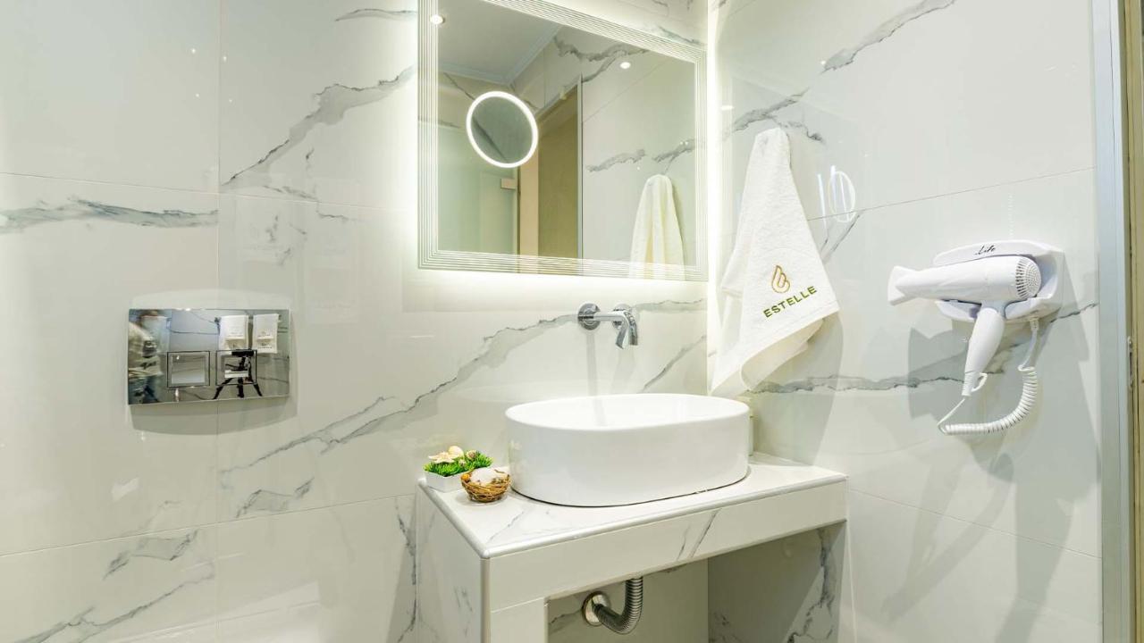 Estelle Family Luxury Apartments & Suites ゲラキニ エクステリア 写真